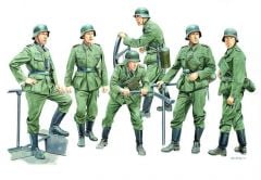1/35  Panzer Crew