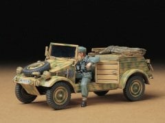1/35 German Kübelwagen Type 82