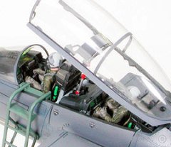 1/32 F-15E w/Bunker Buster